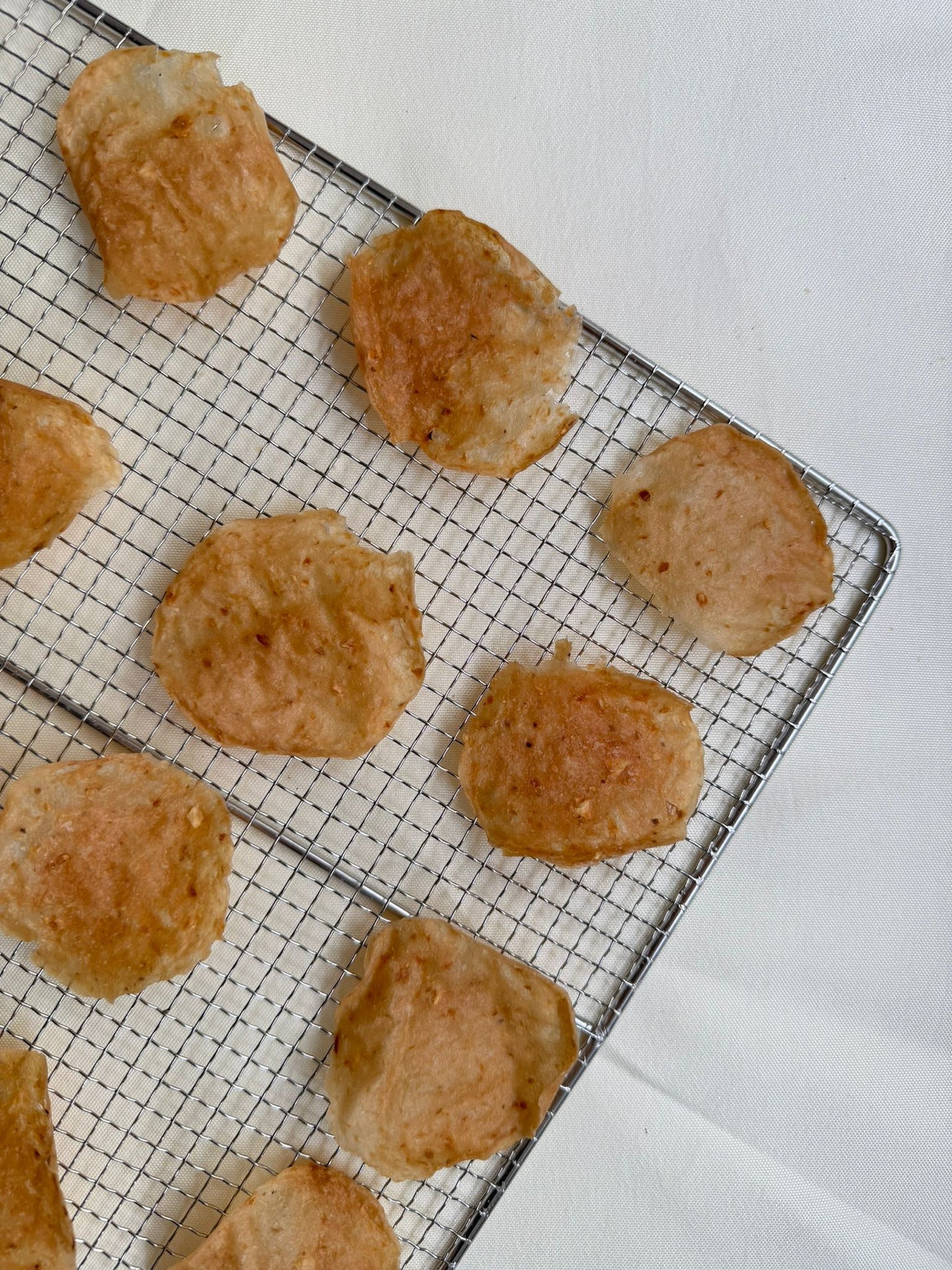 Maitake mushroom, silver ear fungus, rabbit meat potato chips