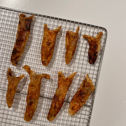 Yam, crocodile meat, and goji berry flower rolls (crocodile meat is out of stock; pre-orders will be available after March 30th).