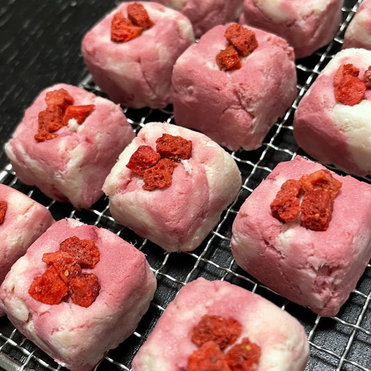 Strawberry Chicken Goat Milk Granules